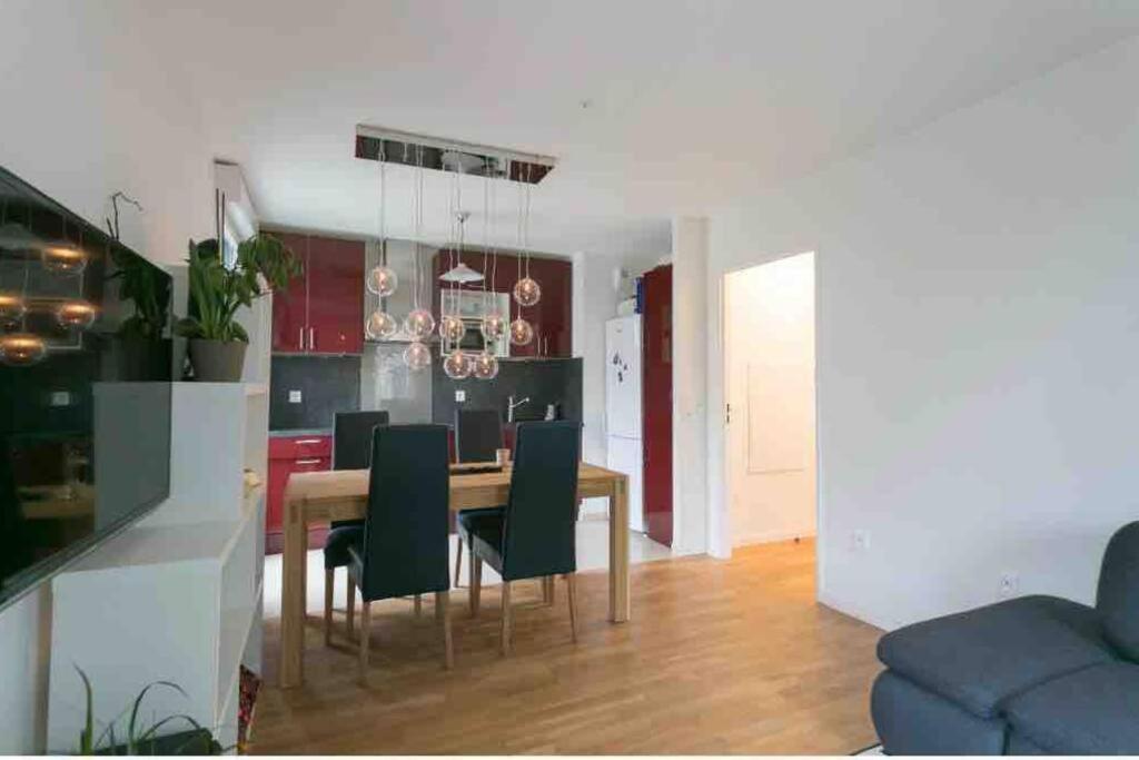 Cozy & Quiet Getaway Just 300M From Paris With Free Private Parking Apartamento Gentilly Exterior foto